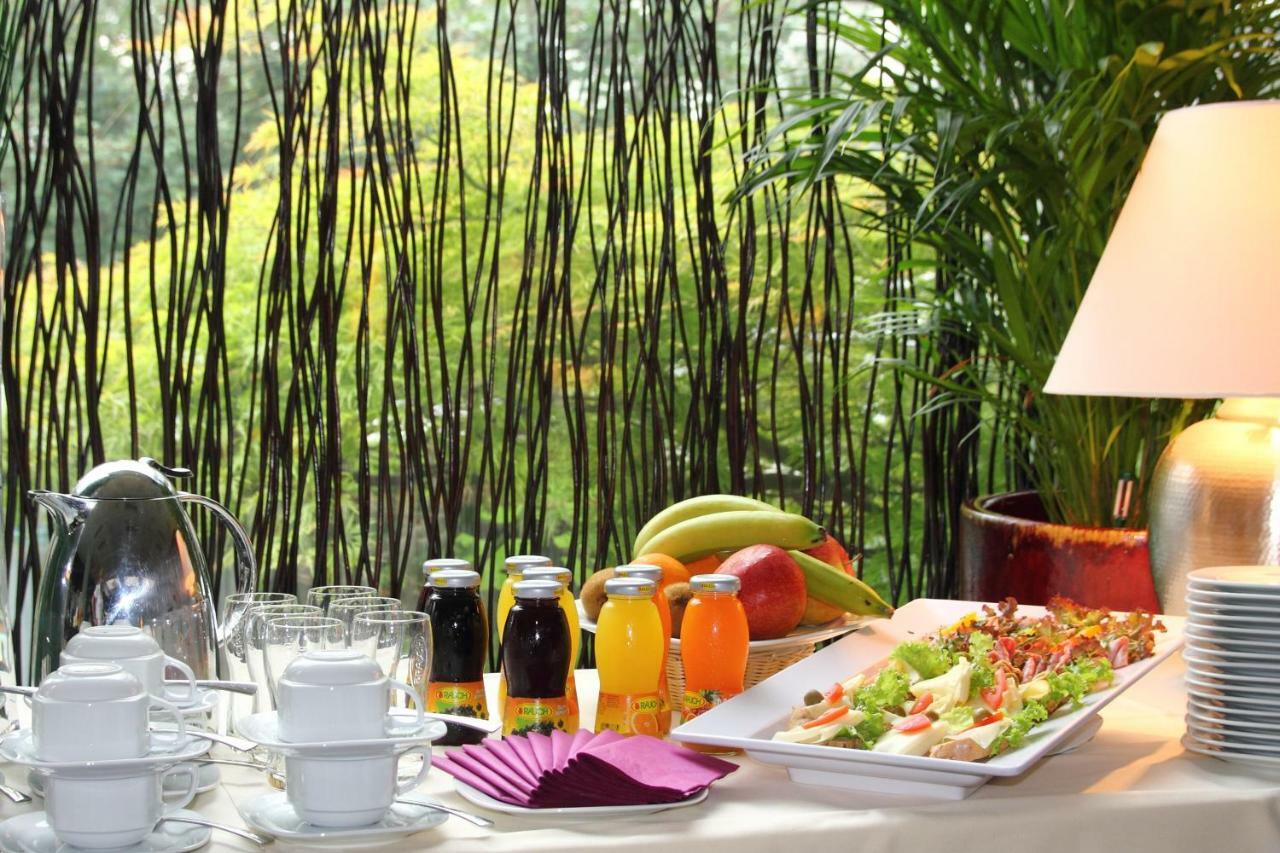 באד ווסלאו College Garden Hotel מראה חיצוני תמונה